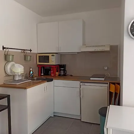 4 Pers, Terrasse, Climatisation, Parking Inclus Apartman